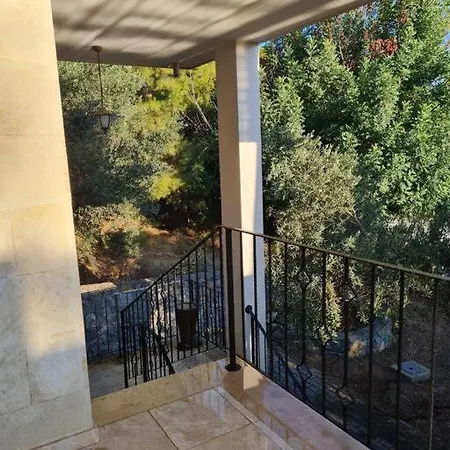 House In Nature Villa *