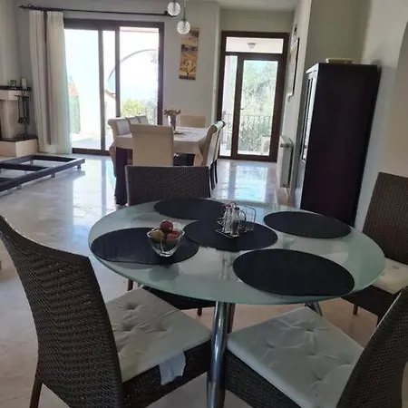 House In Nature Kharcha
